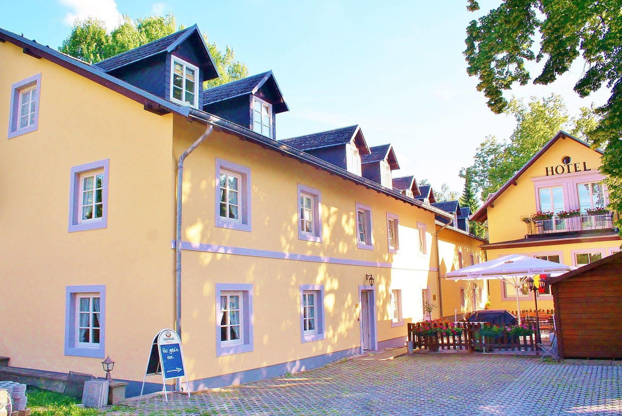 Hotel Alttolkewitzer Hof Dresden Exterior photo