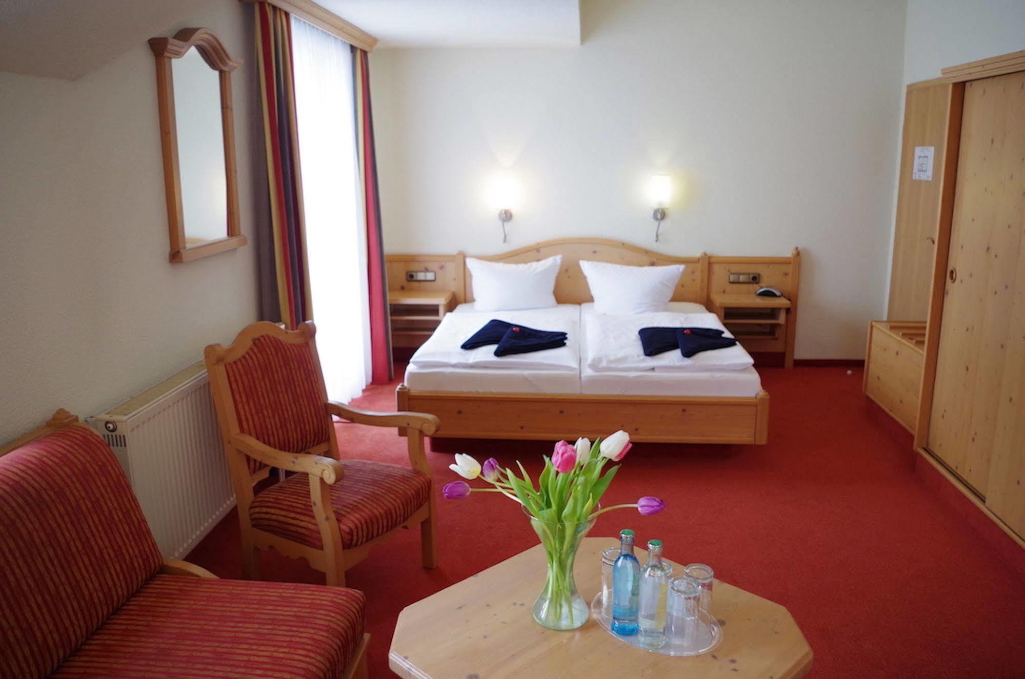 Hotel Alttolkewitzer Hof Dresden Exterior photo
